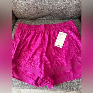 1x Athleta shorts NWT